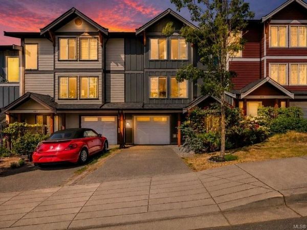 485 Stirling Ave, Nanaimo, BC V9R 5R5