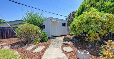 179 Price Way, Folsom, CA 95630 Photo