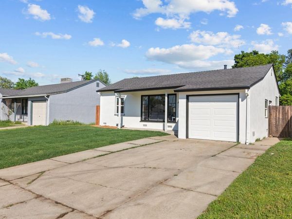 5625 La Campana Way, Sacramento, CA 95822