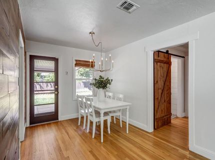 5660 Velma Way, Sacramento, CA 95824 Photo
