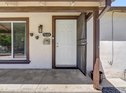 5660 Velma Way, Sacramento, CA 95824 Photo