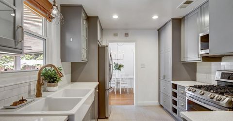 5660 Velma Way, Sacramento, CA 95824 Photo