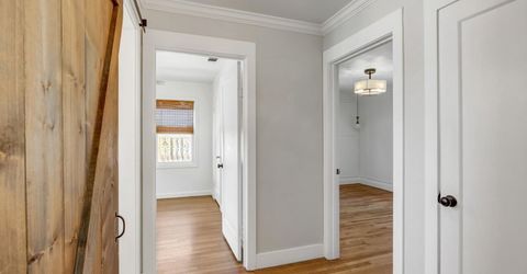 5660 Velma Way, Sacramento, CA 95824 Photo