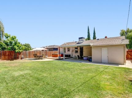 5660 Velma Way, Sacramento, CA 95824 Photo