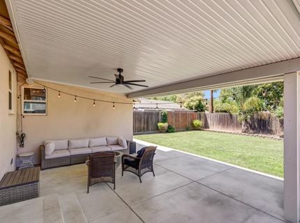 5660 Velma Way, Sacramento, CA 95824 Photo
