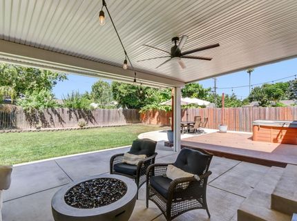5660 Velma Way, Sacramento, CA 95824 Photo