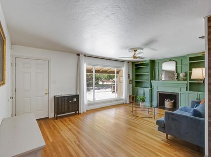 5660 Velma Way, Sacramento, CA 95824 Photo