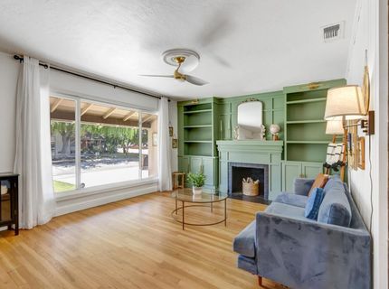 5660 Velma Way, Sacramento, CA 95824 Photo