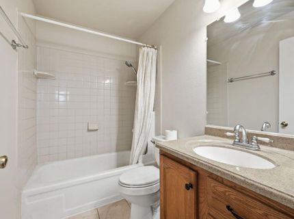 5504 Eagle View Way, Sacramento, CA 95842 Photo
