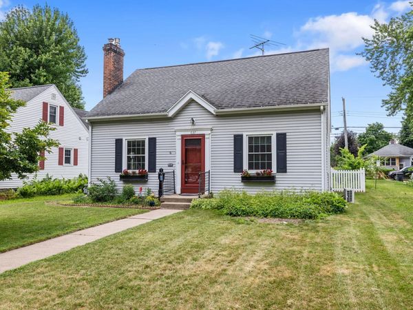 637 23rd St N, La Crosse, WI 54601