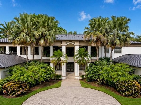 10395 SW 67th Ave, Pinecrest, FL 33156