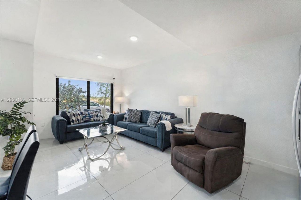 14590 SW 260th St, Homestead, FL 33032 Photo