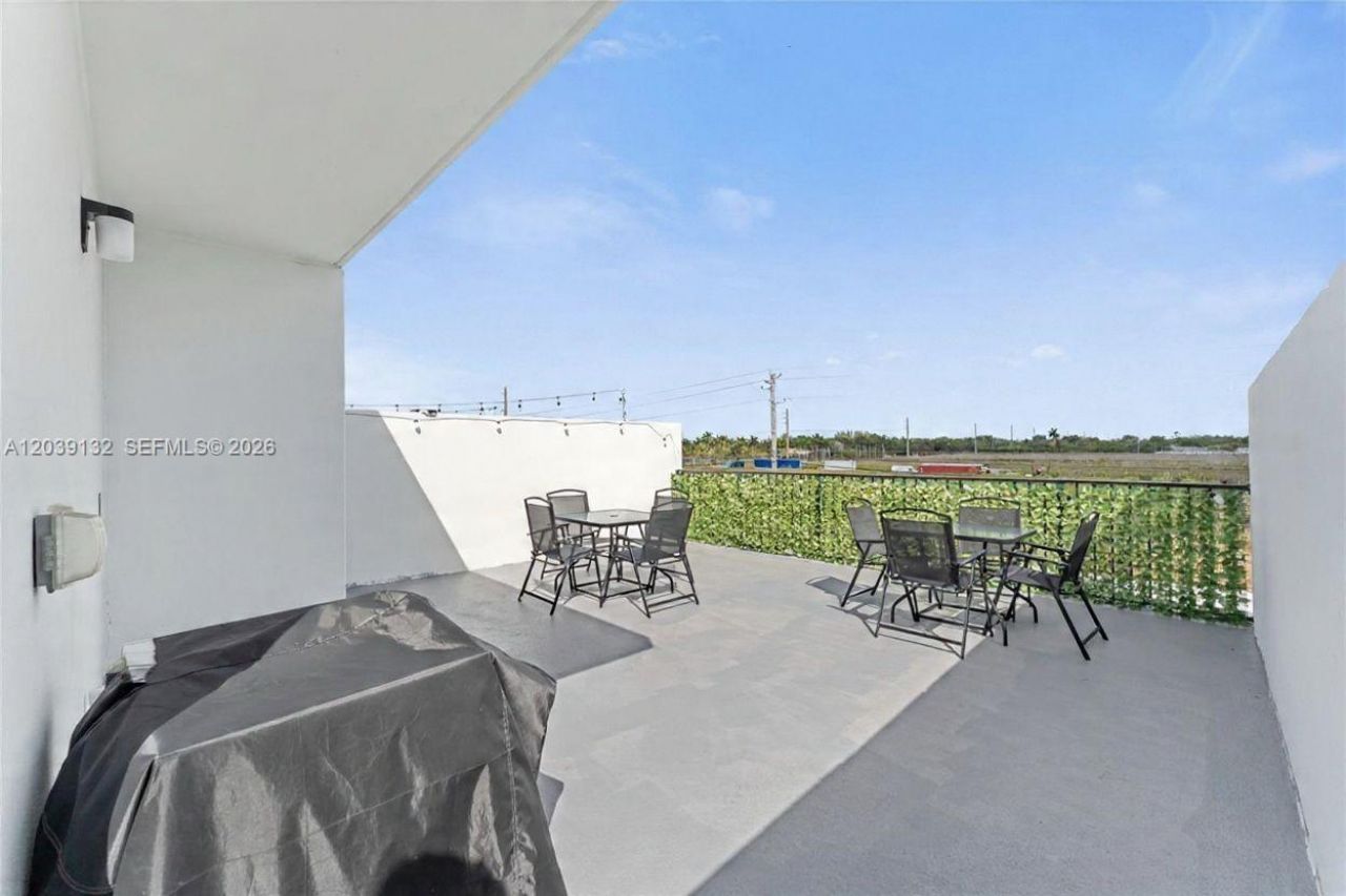 14590 SW 260th St, Homestead, FL 33032 Photo