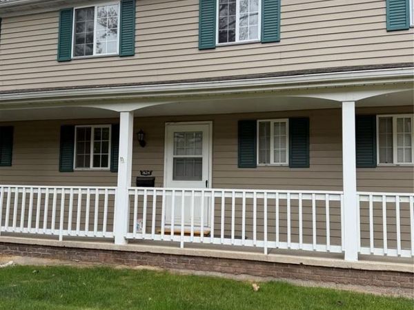 1624 Peppertree Lane , Lansing Charter Twp, MI 48912