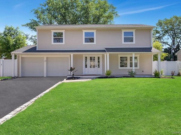 3 Barkley Lane, Nesconset, NY 11767