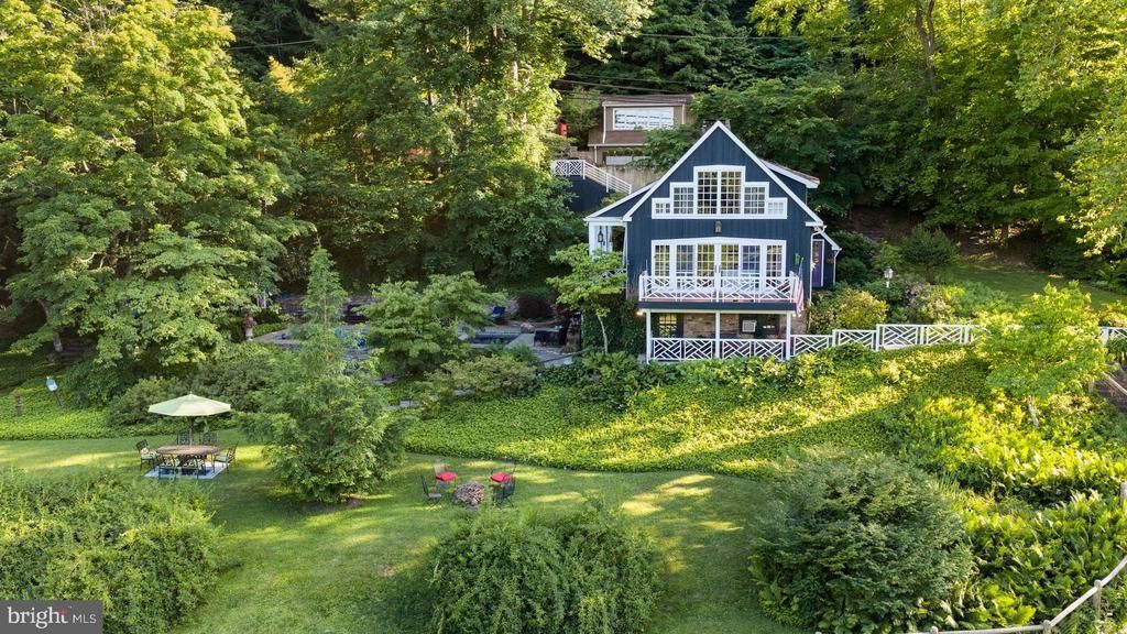 3610 B RIVER ROAD , LUMBERVILLE, PA 18933
