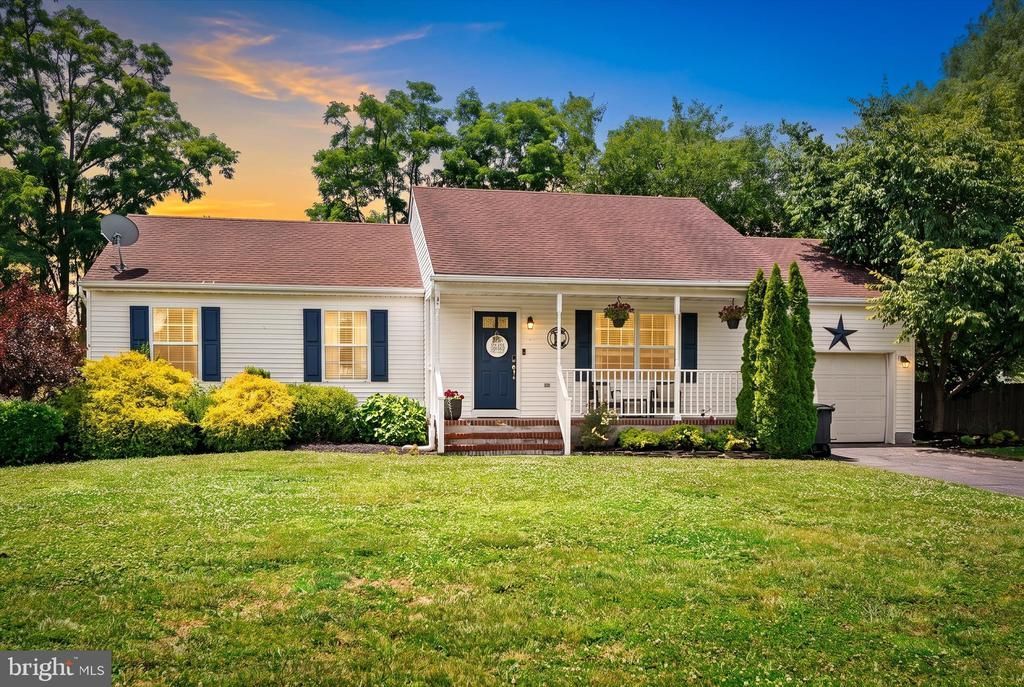 3 Nor Laine Drive, Cookstown, NJ 08511 Main Photo