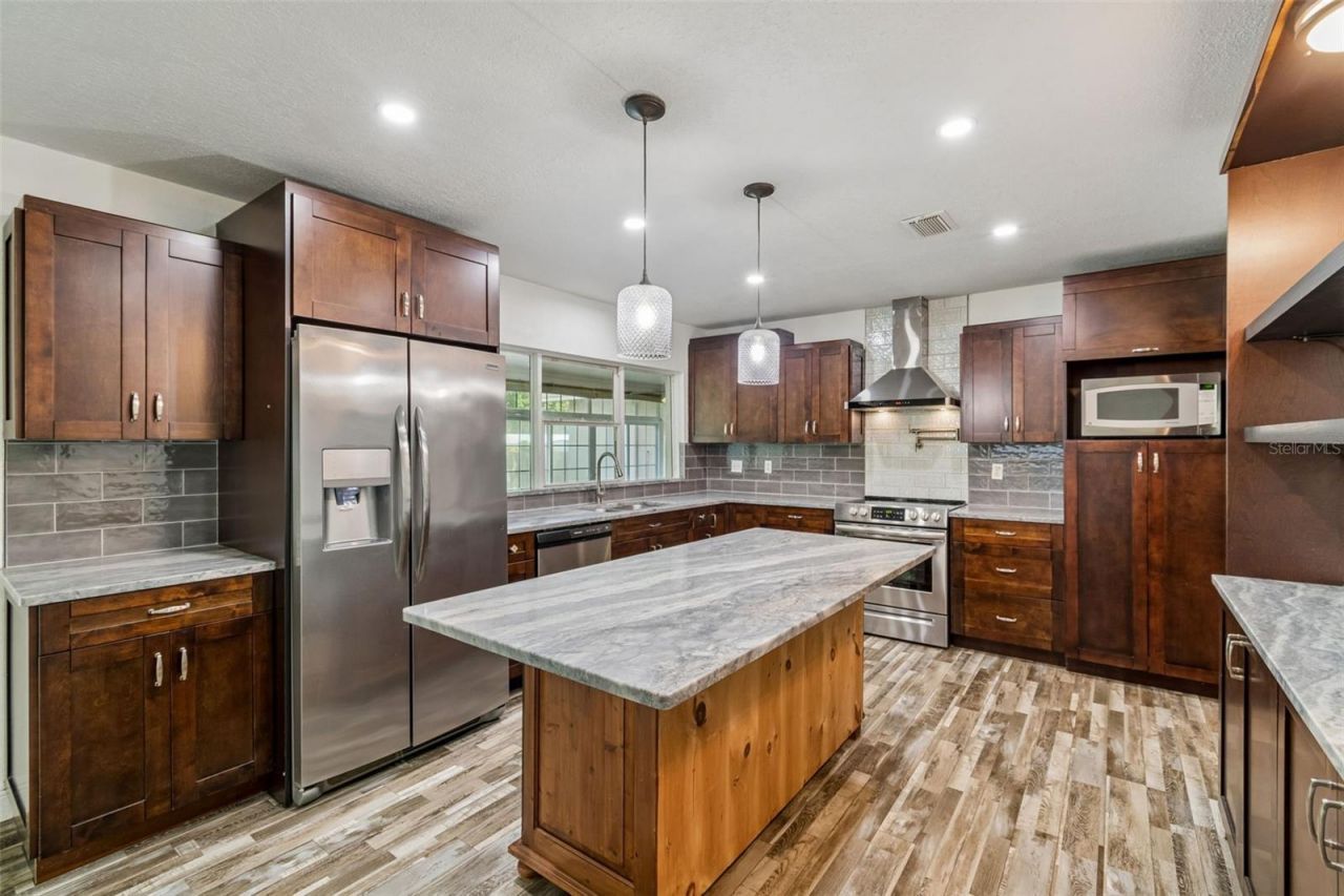 503 Rollingview Drive , Temple Terrace, FL 33617 Photo