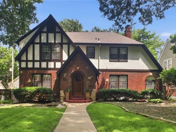 6215 McGee Street, Kansas City, MO 64113