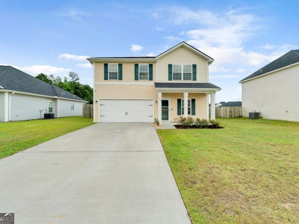 139 W W Winn Avenue, Hinesville, GA 31313