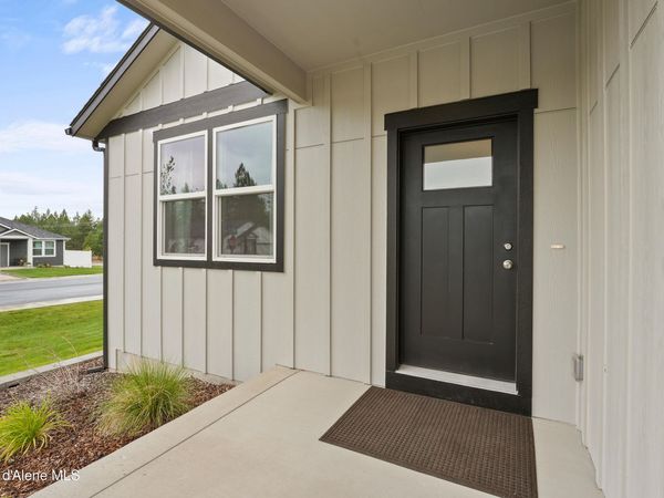 3376 N Columba ST , Post Falls, ID 83854
