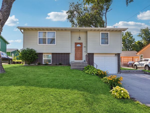3821 SE 15th Court, Des Moines, IA 50320