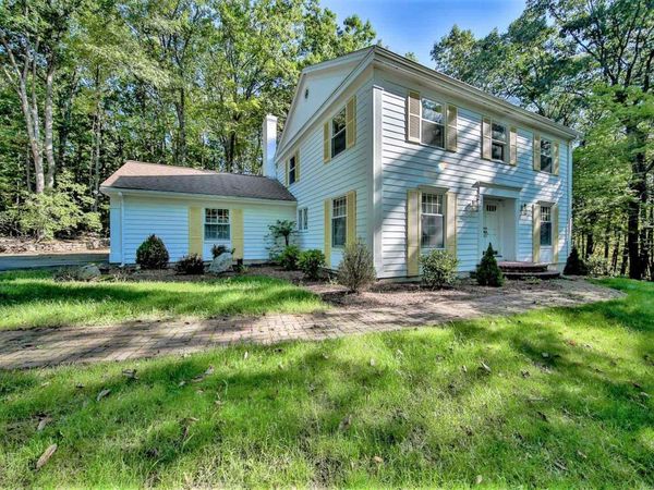 27 Buttonwood Road, Bedford, NH 03110