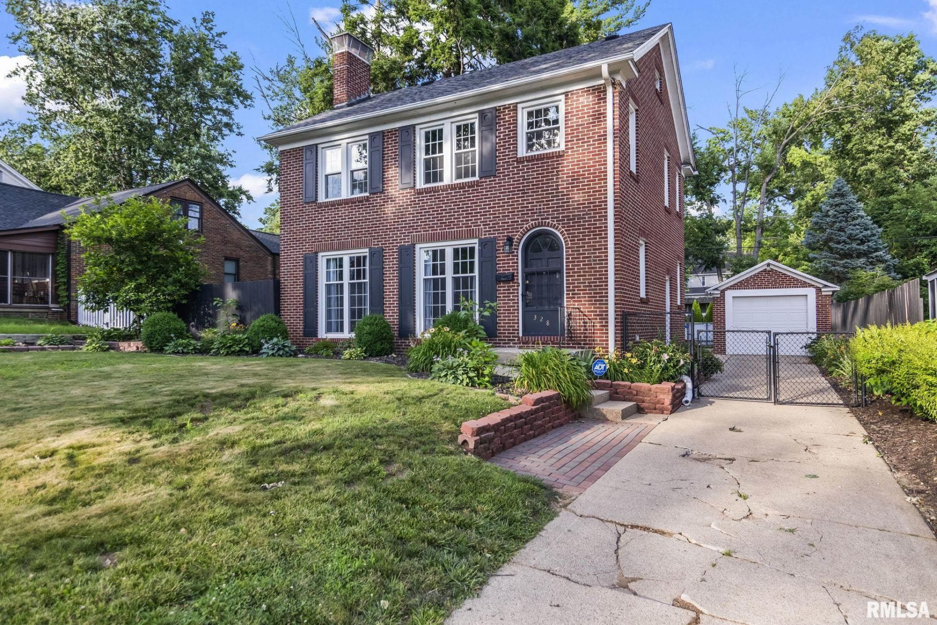 328 S Westlawn Avenue, Decatur, IL 62522 Main Photo