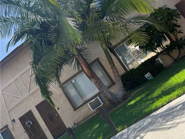 7303 Exeter, Unit 212, Paramount, CA 90723