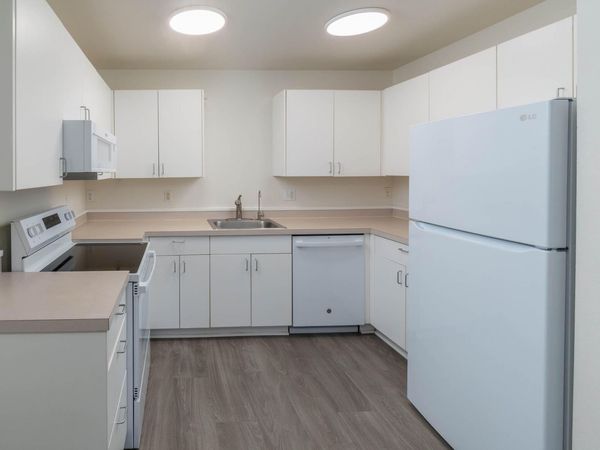 1031 SE 4th Street, Unit APT 23, Bend, OR 97702