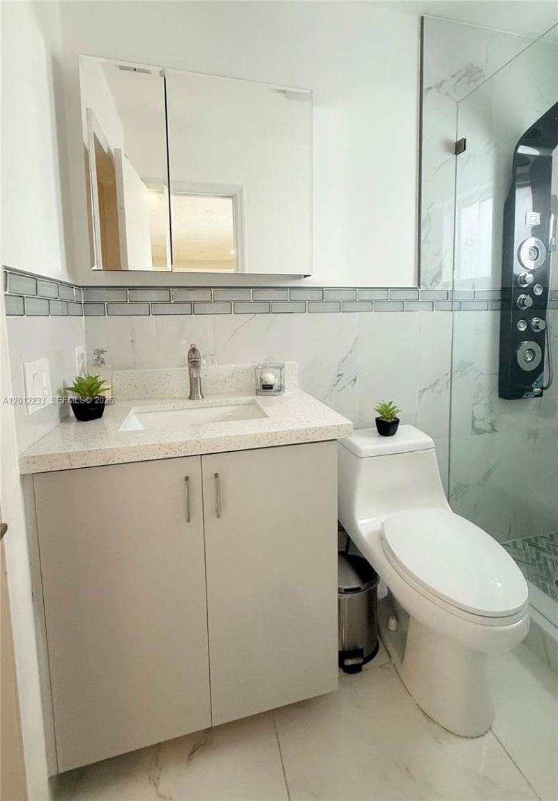 Please Call For Address, Miami, FL 33193 Photo