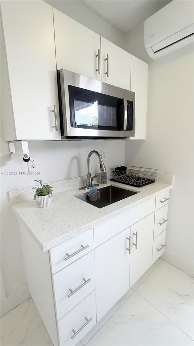 Please Call For Address, Miami, FL 33193 Photo