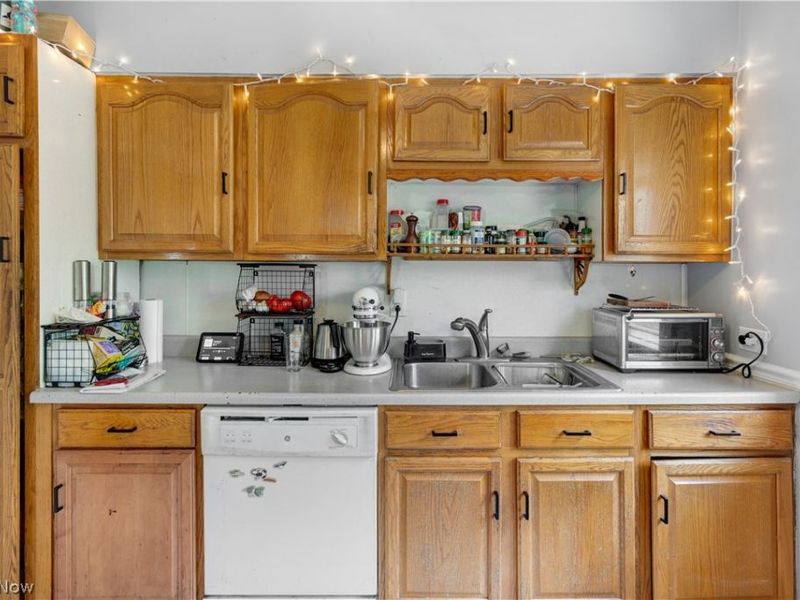 3404 Montclair Avenue, Cleveland, OH 44109 Photo 20