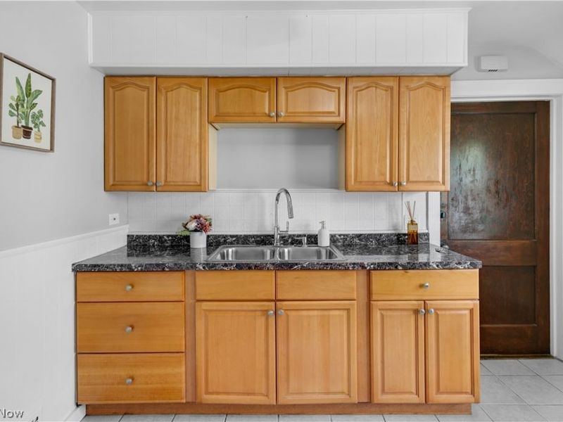 3404 Montclair Avenue, Cleveland, OH 44109 Photo 4