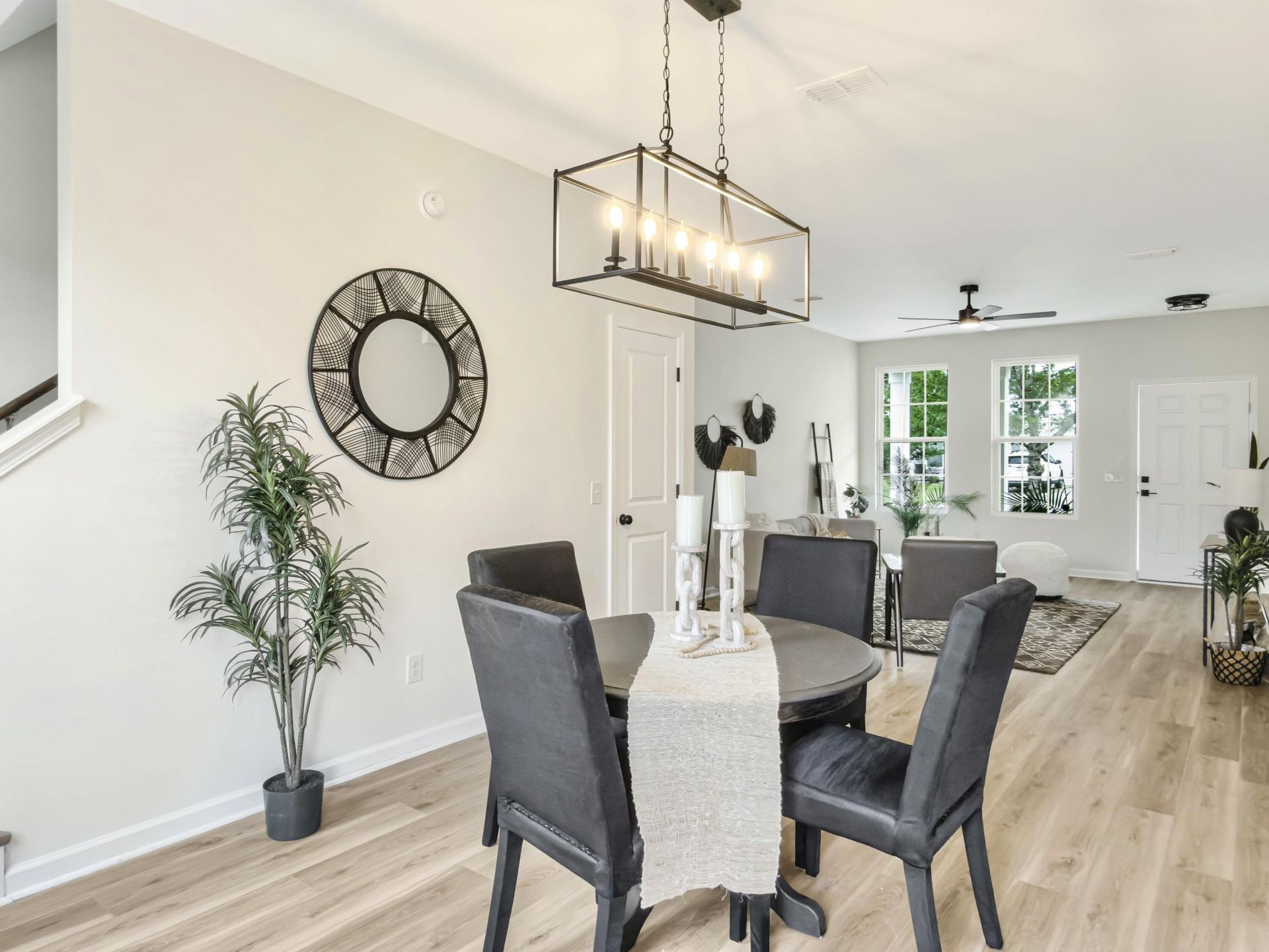 266 Oglethorpe Circle Photo 13