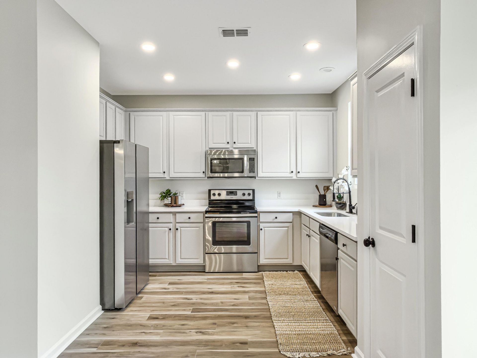 266 Oglethorpe Circle Photo 15