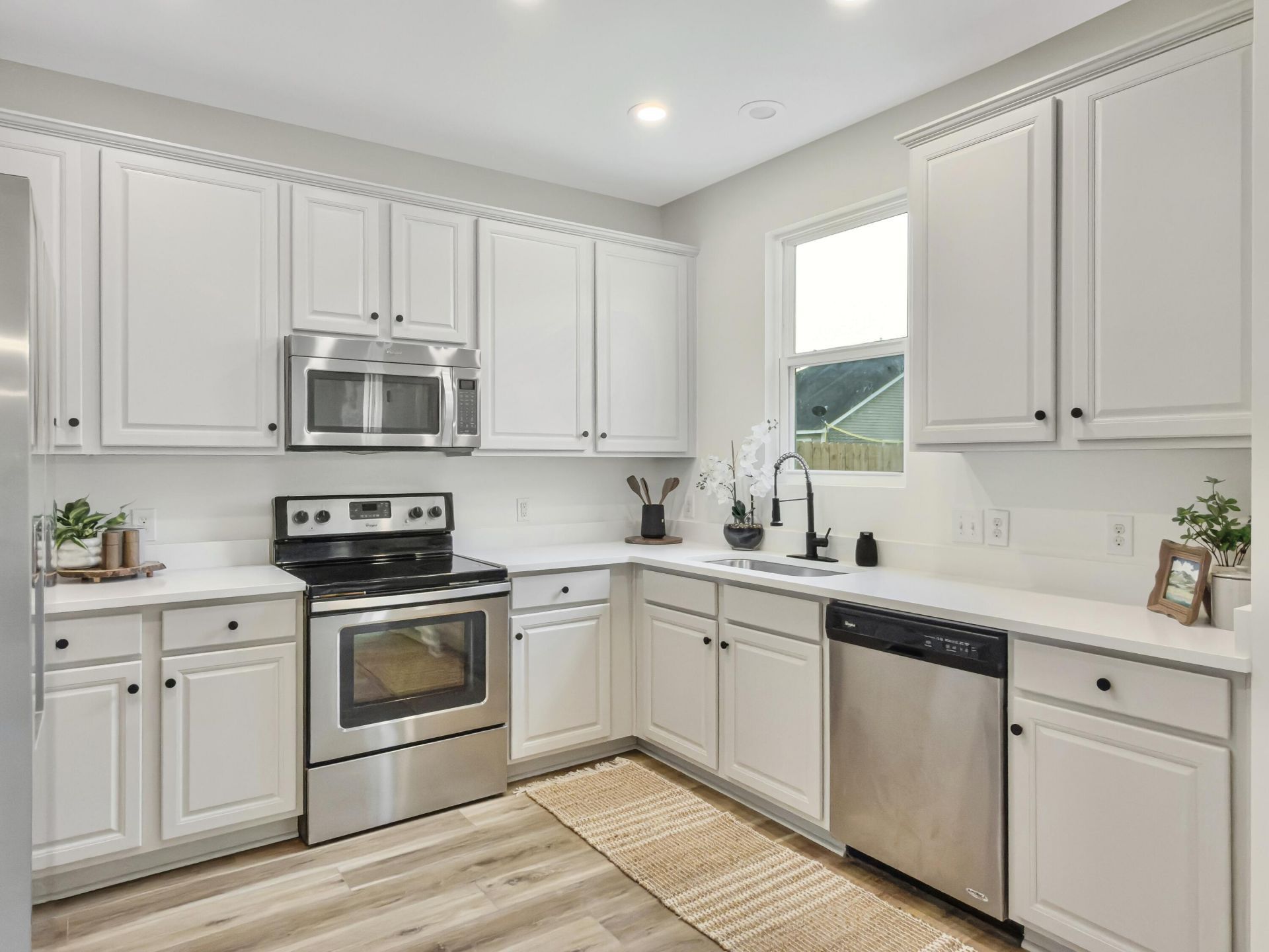 266 Oglethorpe Circle Photo 17