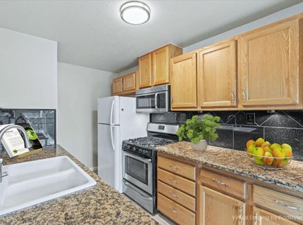 4706 Greenholme Dr #2, Unit 2, Sacramento, CA 95842 Photo