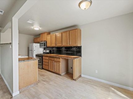 4706 Greenholme Dr #2, Unit 2, Sacramento, CA 95842 Photo
