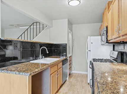 4706 Greenholme Dr #2, Unit 2, Sacramento, CA 95842 Photo