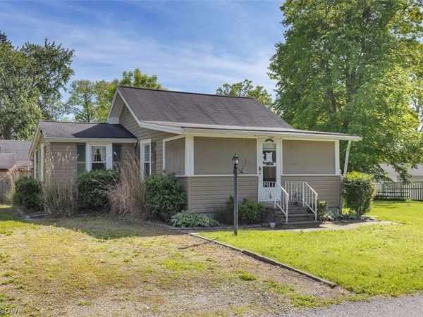 241 Tanglewood Trail , Chippewa Lake, OH 44215