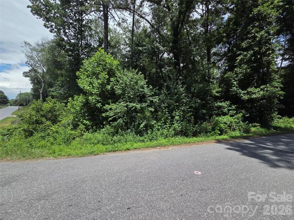 2320 Evans Street SW, Lenoir, NC 28645