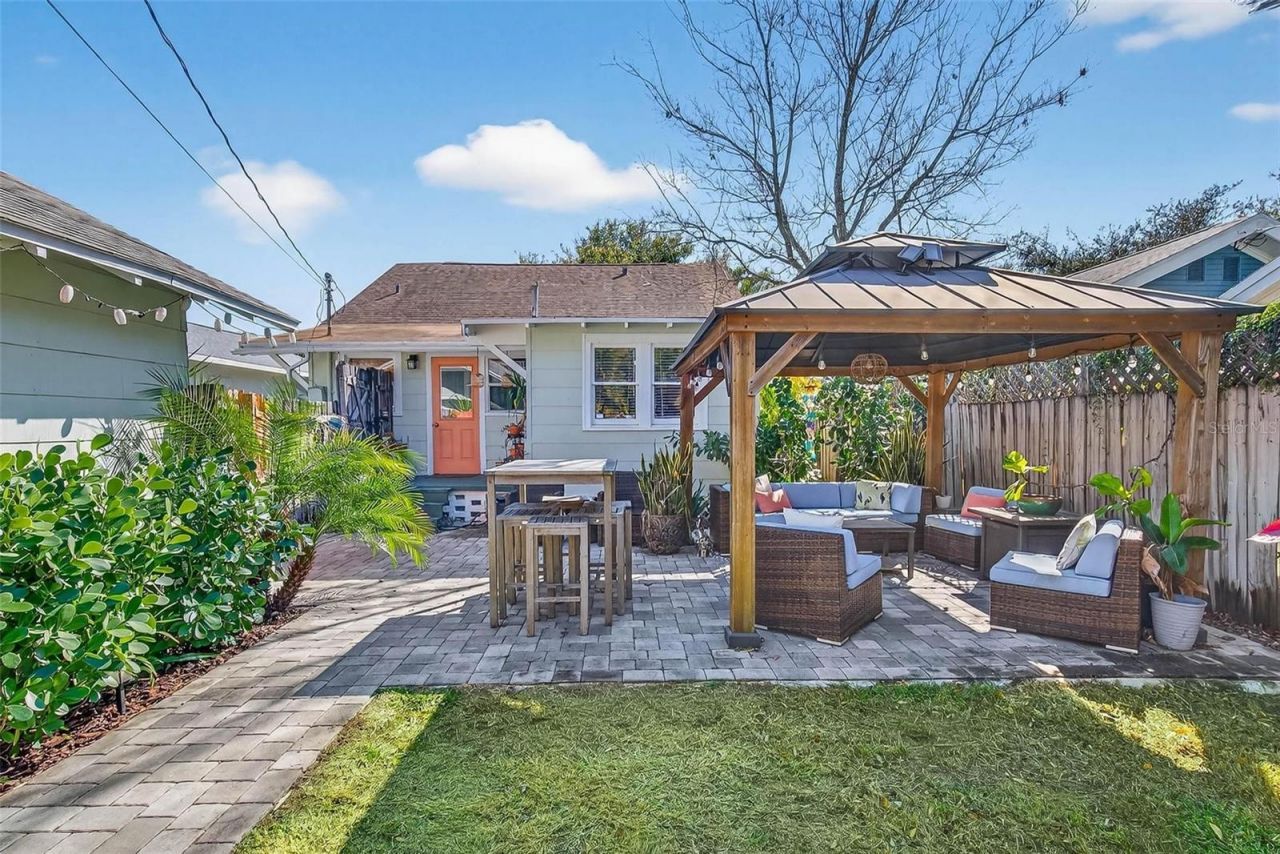 227 11th Avenue Ne, Saint Petersburg, FL 33701 Photo