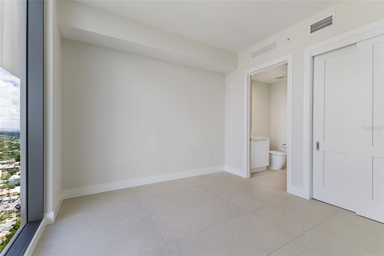 275 1st Avenue S, Unit 3908, Saint Petersburg, FL 33701 Photo