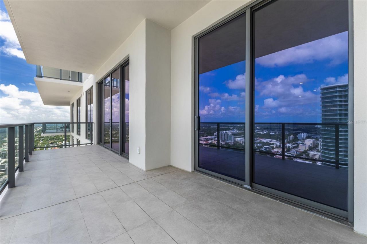 275 1st Avenue S, Unit 3908, Saint Petersburg, FL 33701 Photo