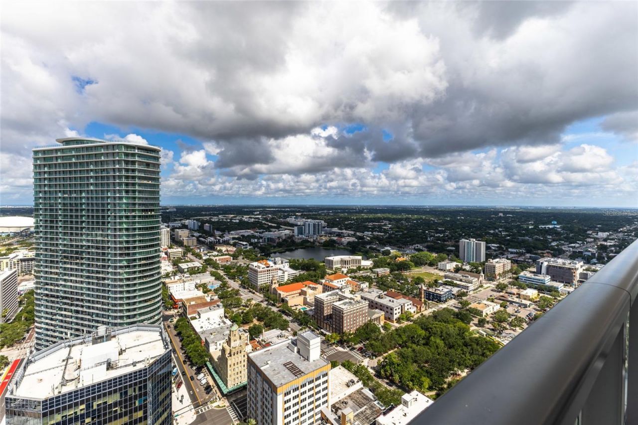 275 1st Avenue S, Unit 3908, Saint Petersburg, FL 33701 Photo