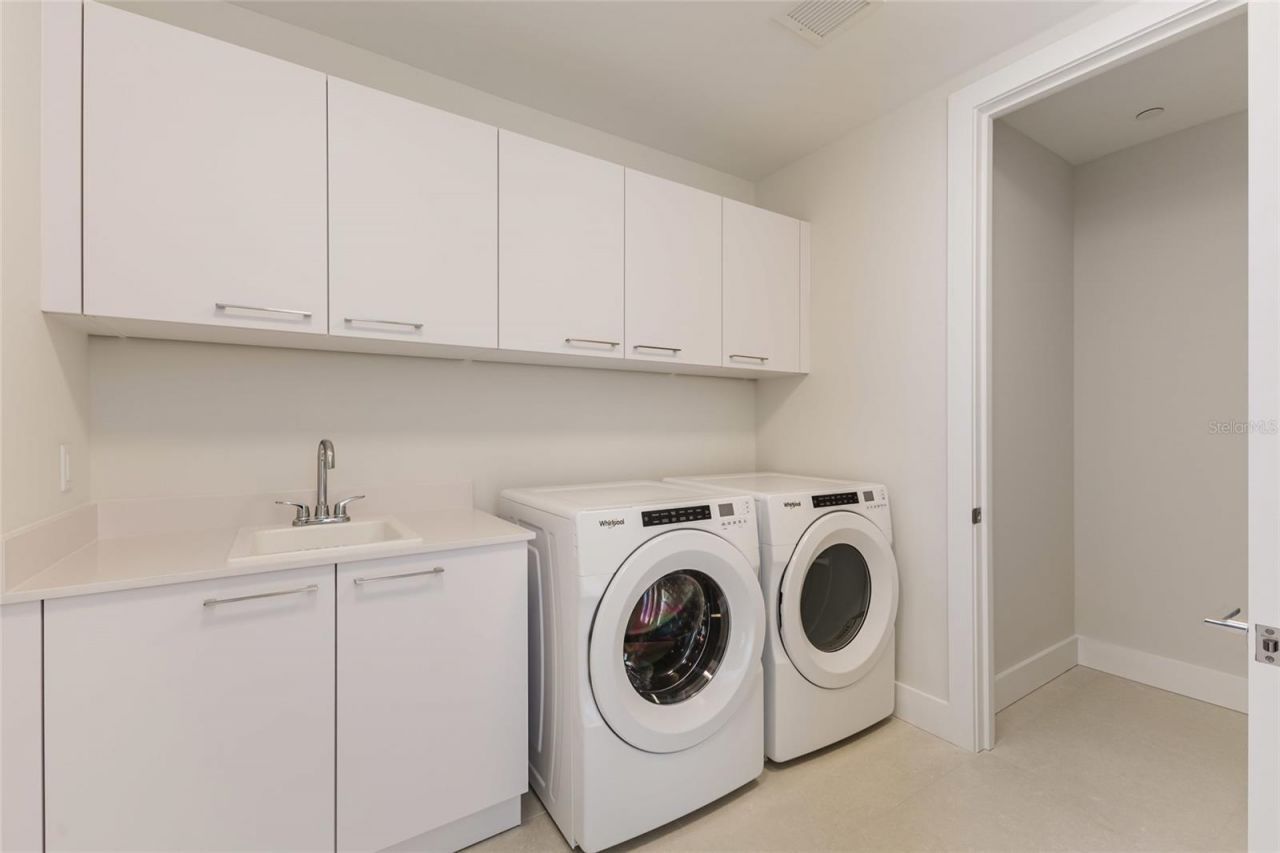 275 1st Avenue S, Unit 3908, Saint Petersburg, FL 33701 Photo