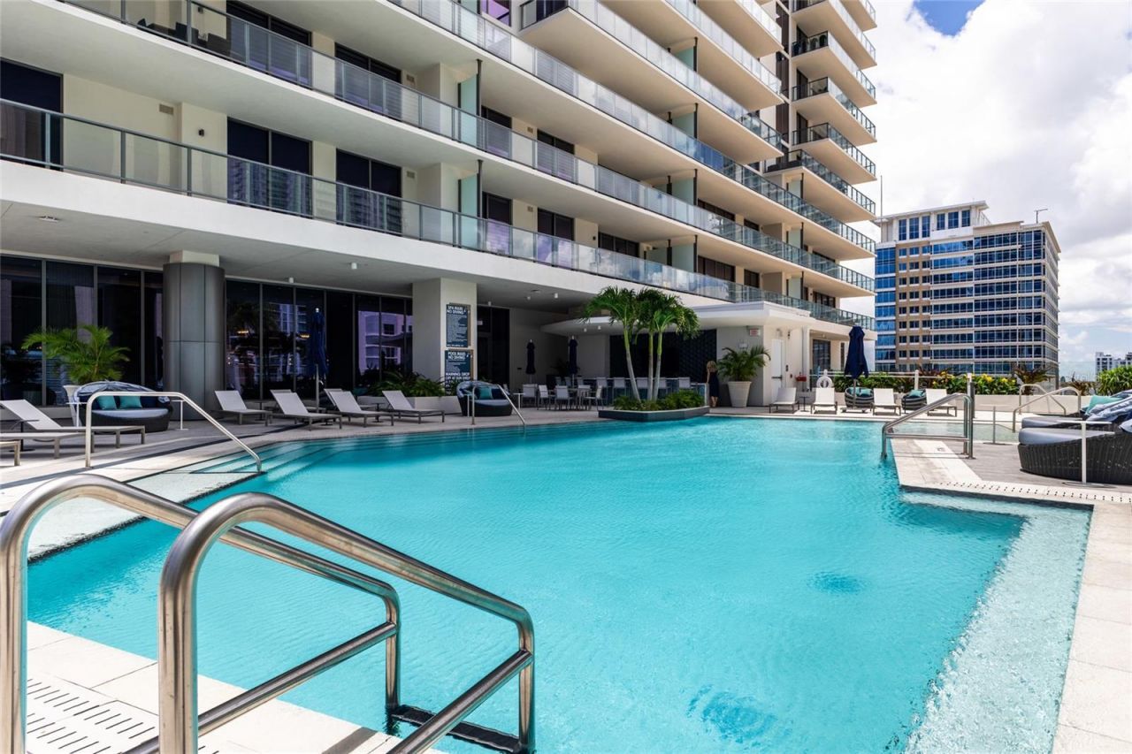 275 1st Avenue S, Unit 3908, Saint Petersburg, FL 33701 Photo