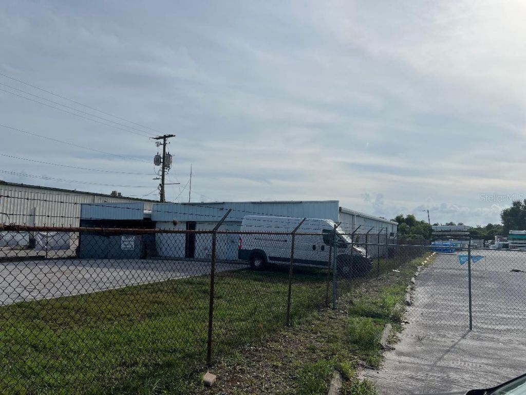 7810 Anderson Road , Tampa, FL 33634 Photo