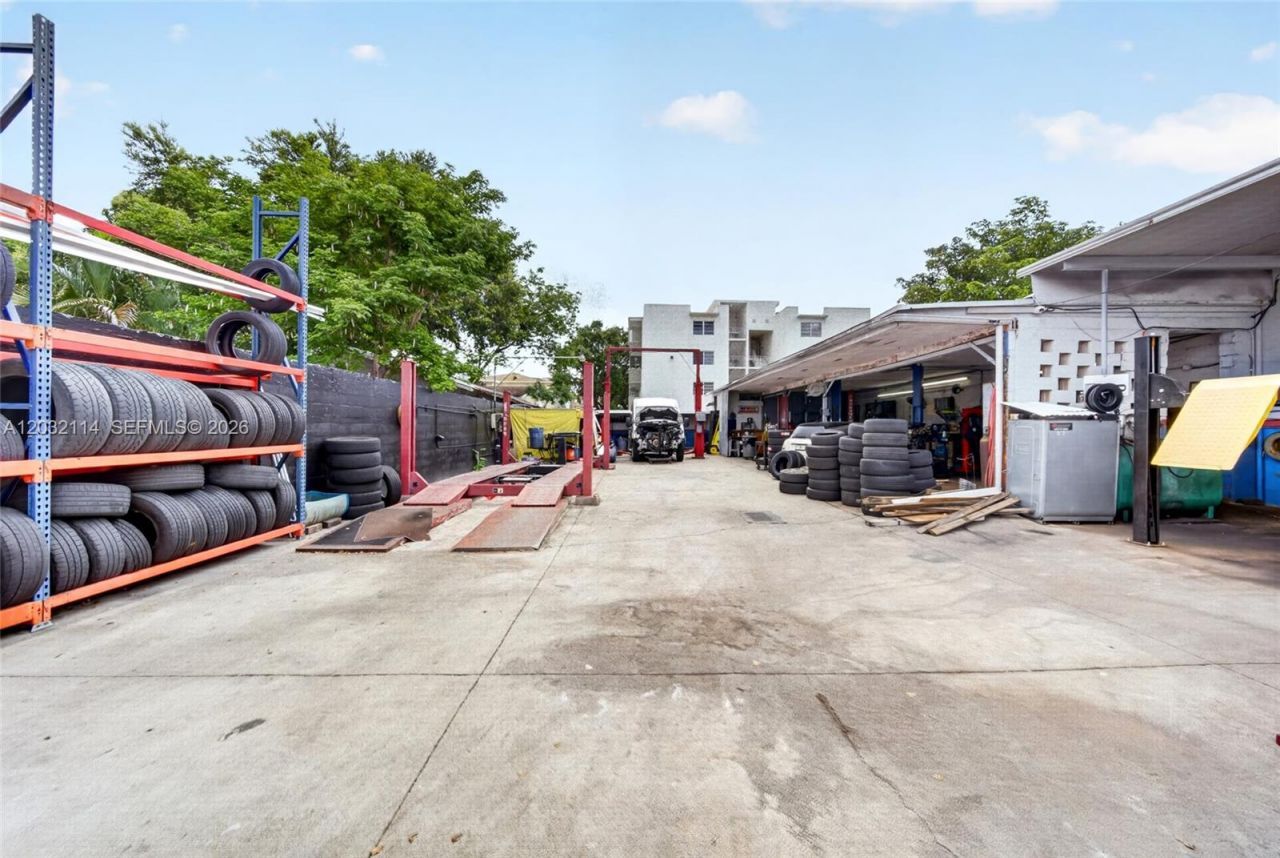 Please Call For Address, Miami, FL 33130 Photo